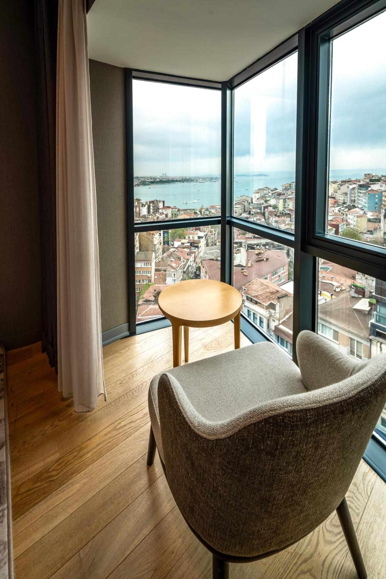 ホテル Sofitel Istanbul Taksim エクステリア 写真 View from a room